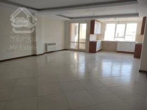 استادمعین/۱۰۰متر/نوساز/تک واحدی