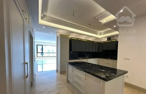 تاپ میرداماد جنوب *220 متر 3 خواب*خوش نقشه وبینظیر