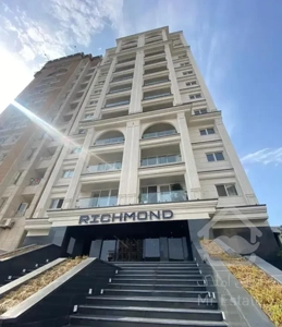 ۱۰۰متر برج محبوبی با لابی و روف گاردن