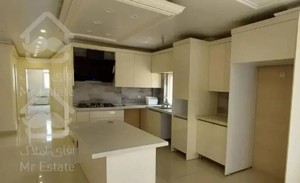 برج اوین/۱۷۱متر/۳خ مستر/نوساز/از ۳طرف نورگیرلابی