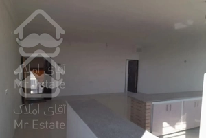 آپارتمان ۱۱۰ متر با حیاط طبقه۳،اول طبرسی شمالی ۱۲