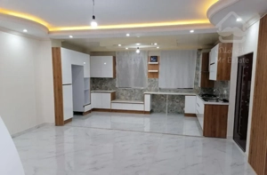 101 متر 3 خواب/10 ساله خوش نقشه /اباذر گلستان ها