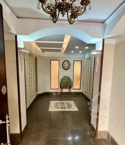 ۱۲۰متر ۳خواب/۲پارکینگ سندی/تاپ لوکیشن