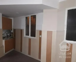 اپارتمان همکف بر خیابان