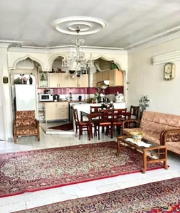 آپارتمان ۹۰ متر شیک و خوش نقشه و آفتابی