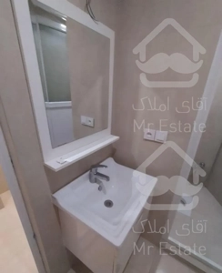 ۱۲۰ متر طبقه دوم  تمیز و شیک