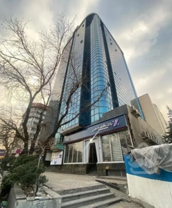 مغازه فرشته ۱۳۵ متر بر اصلی