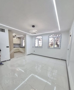 فروش آپارتمان ۵۵ متر سالن پرده خور سندتکبرگ