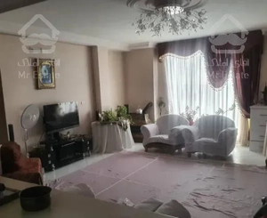 100 متر دو خواب/فول حاشیه میدان صارمی