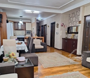 فروش آپارتمان ۱۰۰ متر بر اصلی ولی عصر بابلسر