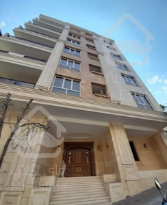 نوساز ۲۴۰متر ۴خواب (۳پارکینگ)