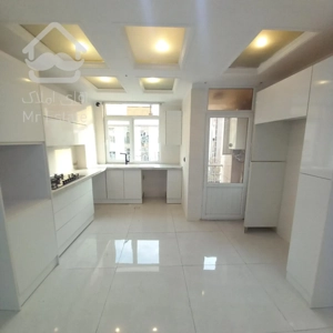 ۶۵متر دوخواب طبقه اول با پارکینگ پونک