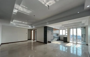 دیباجی جنوبی/۱۱۱ متر ۲ خواب/نوساز/لابی من/بالکن