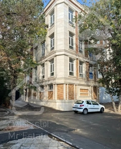 ۳۰۰متر در ۳طبقه دربست هشترودی