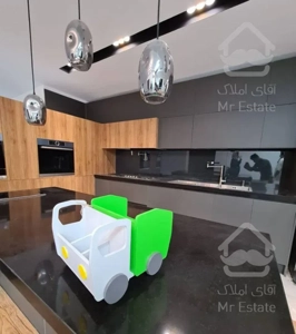 ۱۴۰ متر ۳ خواب فاز ۲ چهارباندی شیک