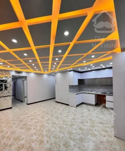 آپارتمان ۱۰۰ متر / حیاط دار / فاز ۵ پرند