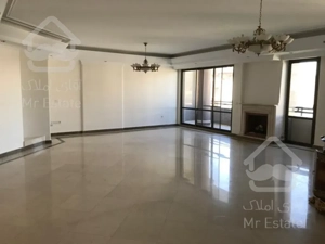 250 متر لوکیشن تاپ پاسداران