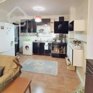 آپارتمان اکازیون 73 متر -2خواب-کاسبی-شیک وتمیز-جمهوری