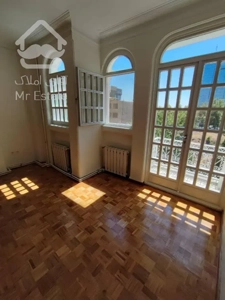 رهن و اجاره آپارتمان 3 خوابه در میرداماد