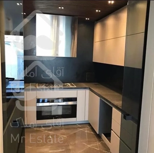 300 متر کلید نخورده در قلب دروس