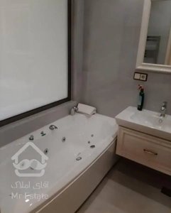 300 متر دروس استخر دار