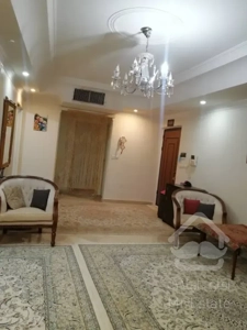 ۸۵متر۲خواب بالا همکف تمیز خیلی خوشگل