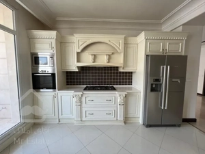 فروش اپارتمان 180 متری زعفرانیه