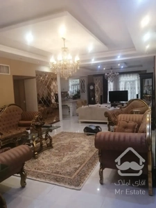 آپارتمان ۱۳۱ متری  ۲خواب نورگیر بهترین لوکیشن