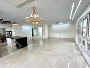 فروش اپارتمان 163 متری زعفرانیه