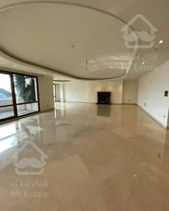 180 متر تاپ لوکیشن قلهک