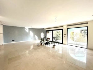 اپارتمان 217 متر/ فرعی ثارالله