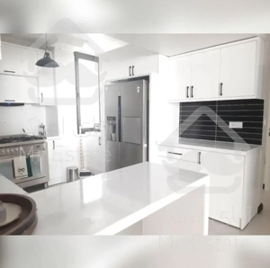 180 متر /آپارتمان / غرق در نور / دروس