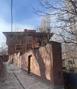 فشم/ ۵۰۰متر ویلا/تریبلکس/نوساز/ویو چهار طرف