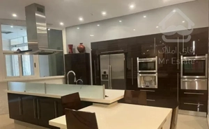 فرمانیه غربی ۲۲۶ متر ۳ خواب و تراس وسیع