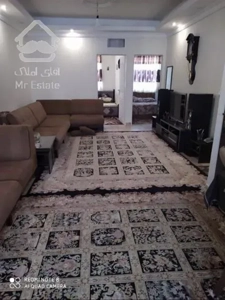 ۶۵ متر دارای پارکینگ و انباری