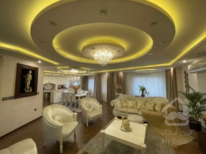 فروش آپارتمان ۱۸۲ متری سی متری