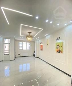 70 متر دلباز با پارکینگ سندی و سالن پرده خور