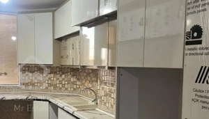 جمالزاده شمالی ۸۷ متر ۲ خواب نوساز  فول امکانات