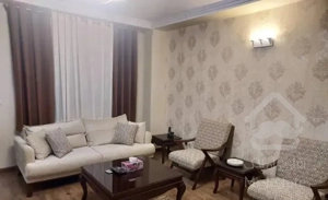 ۵۳ متر /فول امکانات/روبه پارک /اشرفی مهستان