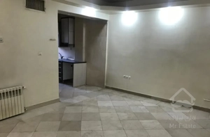پروین ۵۵ متر با آسانسور