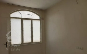 مدنی  جنوبی  محمودی  ۳۹  متر  طبقه چهارم فقط تهاتر