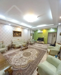 ۸۸متر/دوخواب/سالن یه تیکه/نما و مشاعات /بیمه