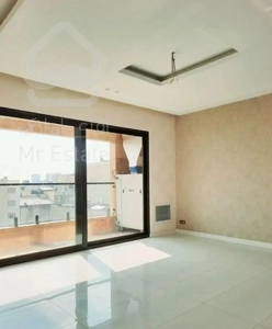 ۱۲۱ متر جردن ولیعصر ( نوساز و نور عالی )