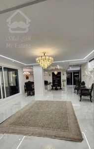 فرشته ۲۰۵ متر