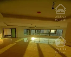 برج باغ ۱۵۰ متر ازگل کلید نخورده