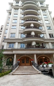 گلزار لادن ۱۳۵ متر ۳ خواب مشاعات دار