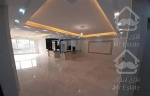 ۱۶۰ متر تکواحدی آفتابگیر