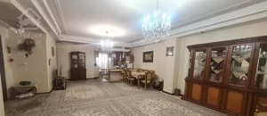 آپارتمان ۱۲۹متری/سه خواب/تک واحدی/ط چهارم/خ ایران
