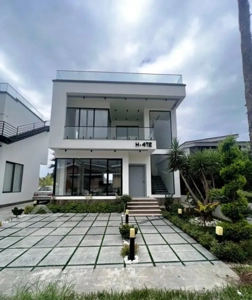 ویلا مدرن شیک شمال جنوبی سه خوابه