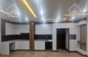 اپارتمان با دید ابدی دریا و موج شکن